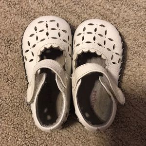 PEDIPED WHITE ORIGINALS KATELYN MARY JANES